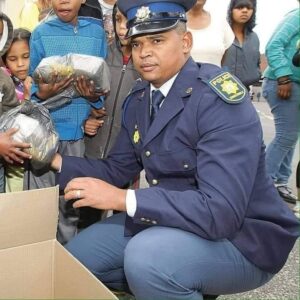 Polisieman sterf ná hy twee keer negatief vir virus toets