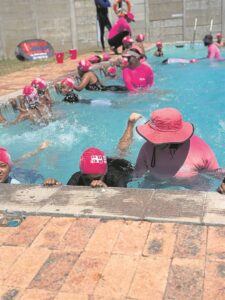 SBM and NSRI join forces in giving swimming lessons