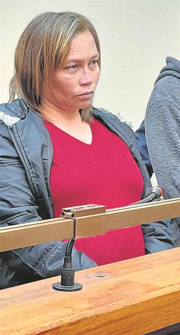 Kelly Smith in die hof.