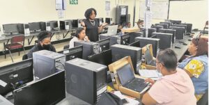 Local entrepreneurs learn business’ finer points