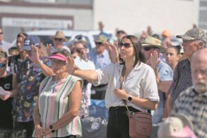 Honderde daag op vir spesiale jaarlikse hawediens vir vissermanne