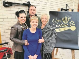 Weskus Skool se salon bekendgestel