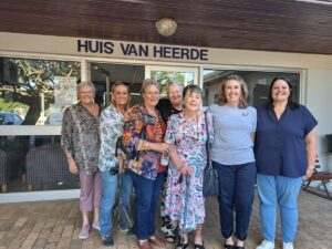 Love Quilt Project gives 194 quilts to care organisations