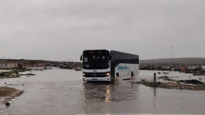 Meer as 100 mense al dakloos weens swaar reën in Weskus