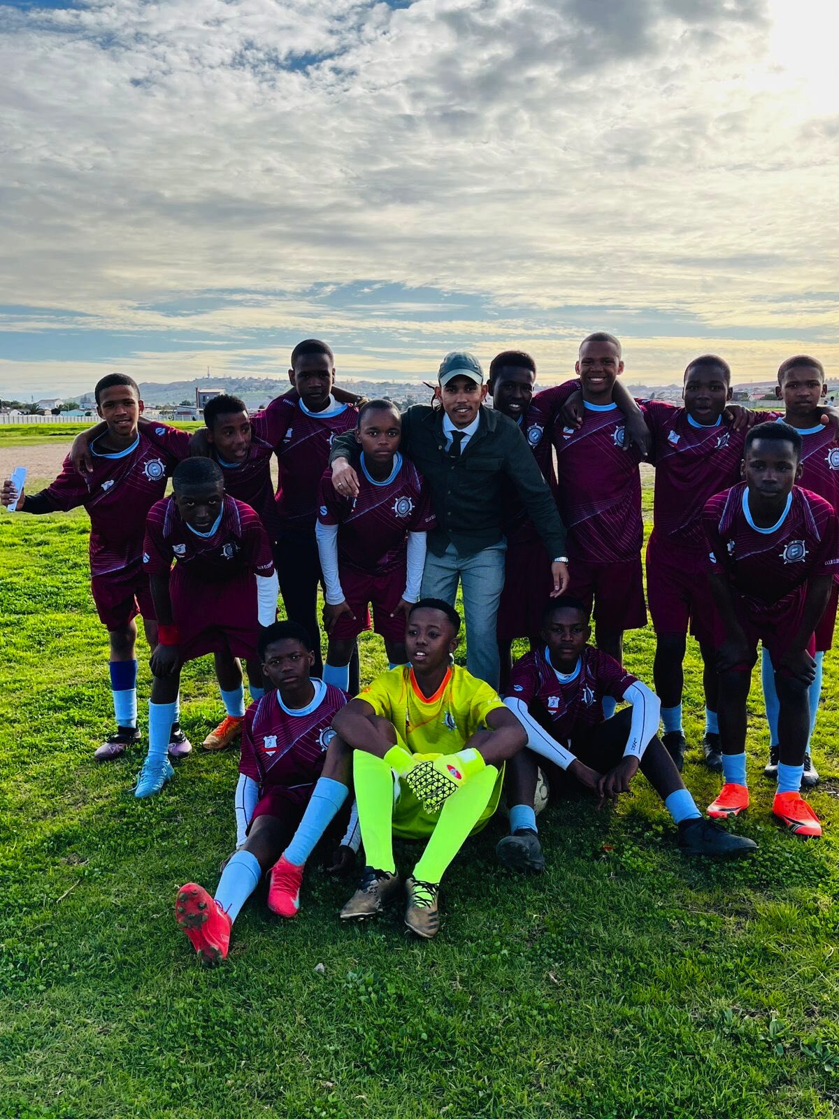 DHS u-15 soccer boys teach Weston a soccer lesson