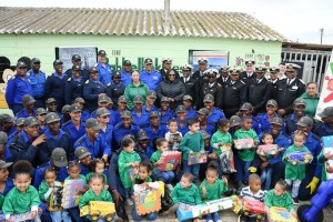Navy gives back to the community