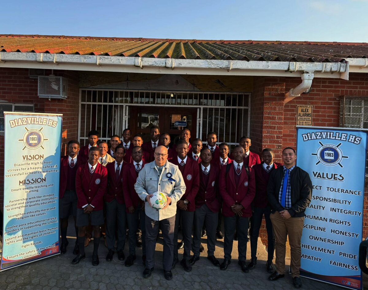 Diazville High u-19 soccer team West Coast regional champs