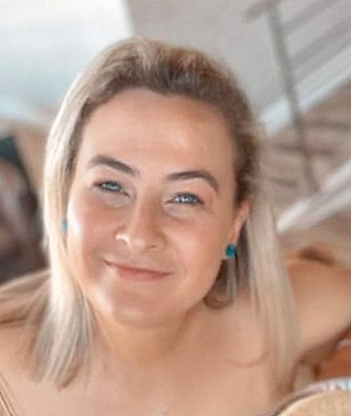 Wyle Danielle van Wyk (25)