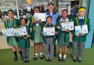 Skaakmat! Diazville se o.13-span vee teenstanders van die bord