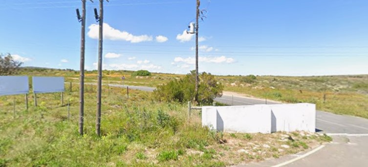 Die ingang na die stortingsterrein in Oostewalstraat, Langebaan.