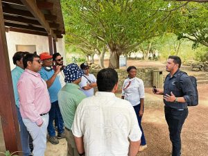 Indiese media leer die Weskus ken