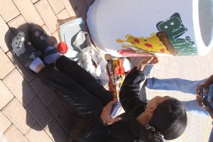 Leerders gee sentrum lewe