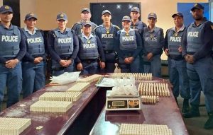 Polisie vind dwelms van R1 m.