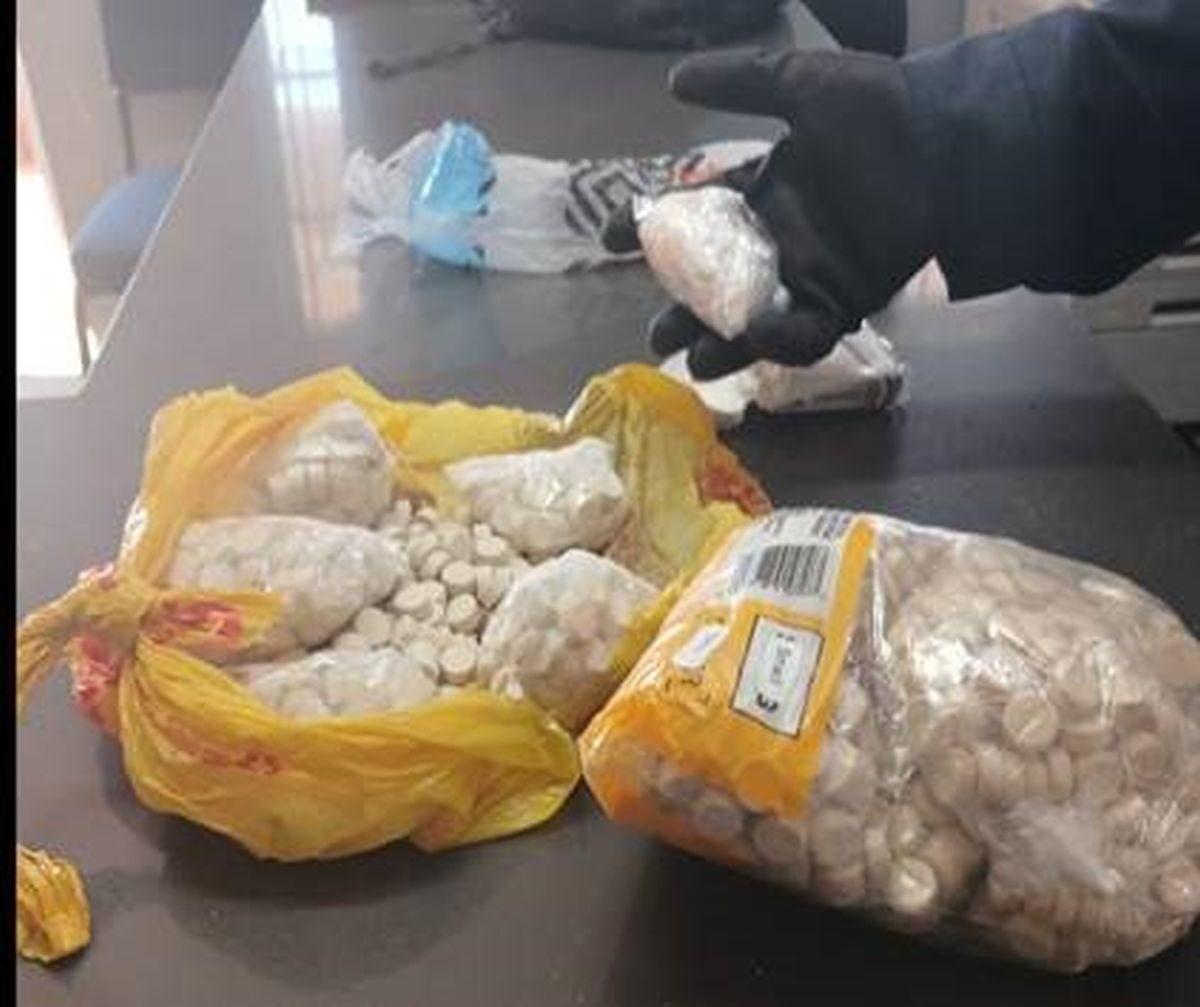 Mandrax en tik naby Lambertsbaai gekry