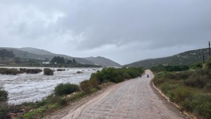N1 closed near Worcester, several roads closed in West Coast region