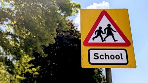 Weskus ouers lug hul mening oor skoolsluiting weens storms