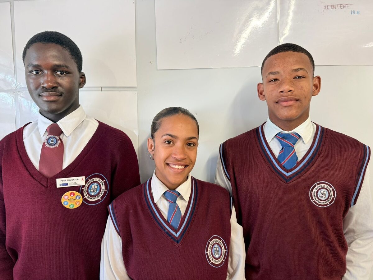 Leiers van Diazville Hoërskool - Tyler Parwaringirah, Amber Talmakkies en Carlito Prins.