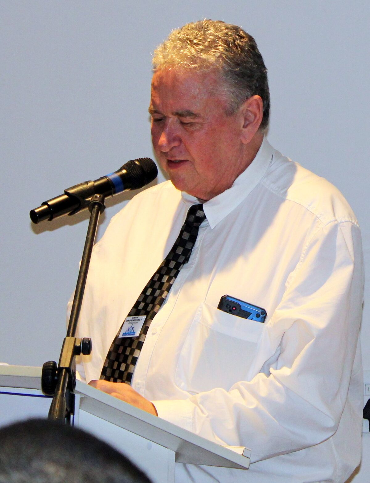 Gary Badenhorst, voorsitter van die Weskus-sakekamer, verwelkom die gaste by dié organisasie se gala-aand.
