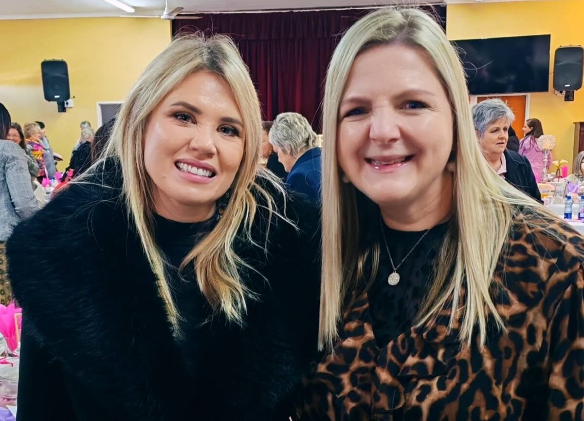 Andriette Norman saam met Trish Goosen (bemarker van Siyabonga Care Village).