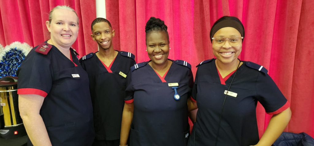 Nicolene Adams,Joey Josephs, Phumeza Myeki en Esethu Landule van Life West Coast Privaat Hospitaal.