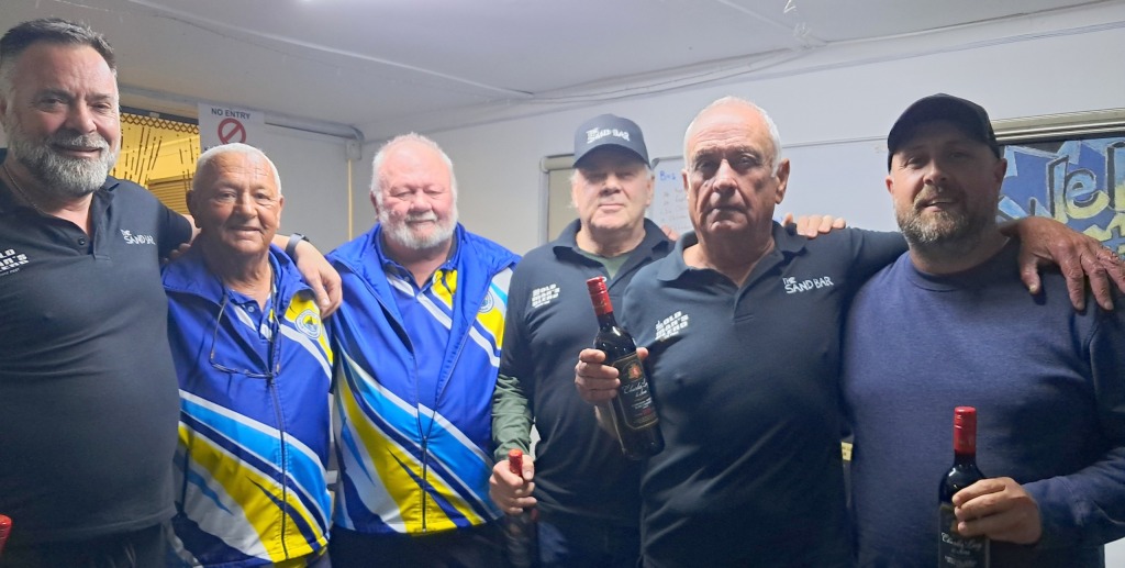 Tweede: Old Men's Blend saam met sakeliga-sameroepers Herman van Lill (links) en Etienne Schutt. Foto: Alida Buckle