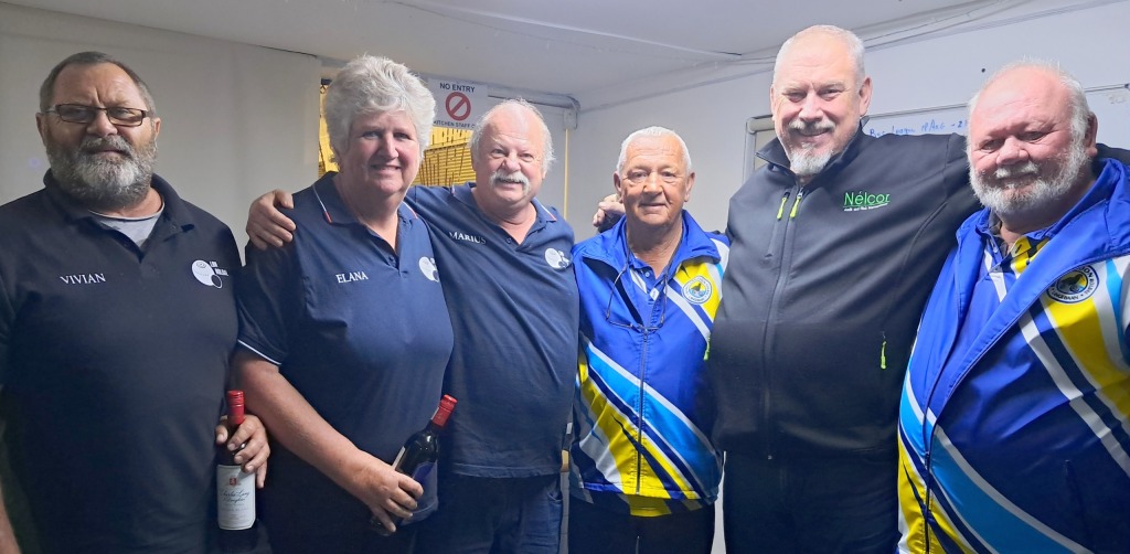 Derde: Rolling Oldies saam met sakeliga-sameroepers Herman van Lill (links) en Etienne Schutt. Foto: Alida Buckle