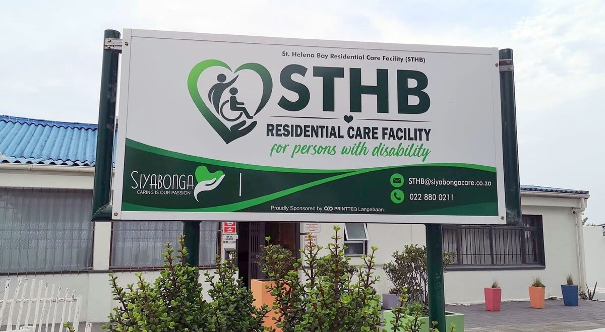 Die nuwe naambord vir die St Helena Bay Residential Care Facility.