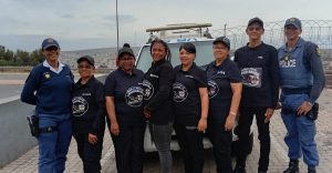 Vrywilligers help families na vermistes soek