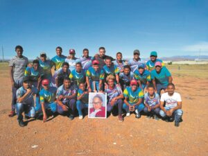 Krieket samel geld vir familie in