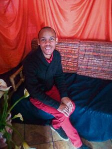 Jadrick skryf vir sy bure, gewone mense