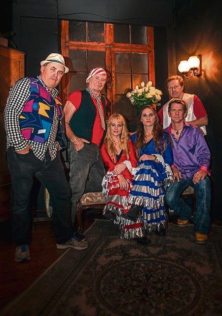 ABBA-aanhangers, staan nader!