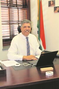 Petersen wil ouers by skool betrek