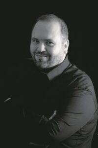 De Wet Hugo vertel oor sy skryfwerk
