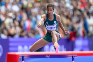 ‘Rogail maak ons trots’