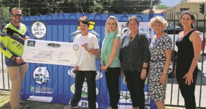 Motorfietsryers gee terug aan Pionierskool