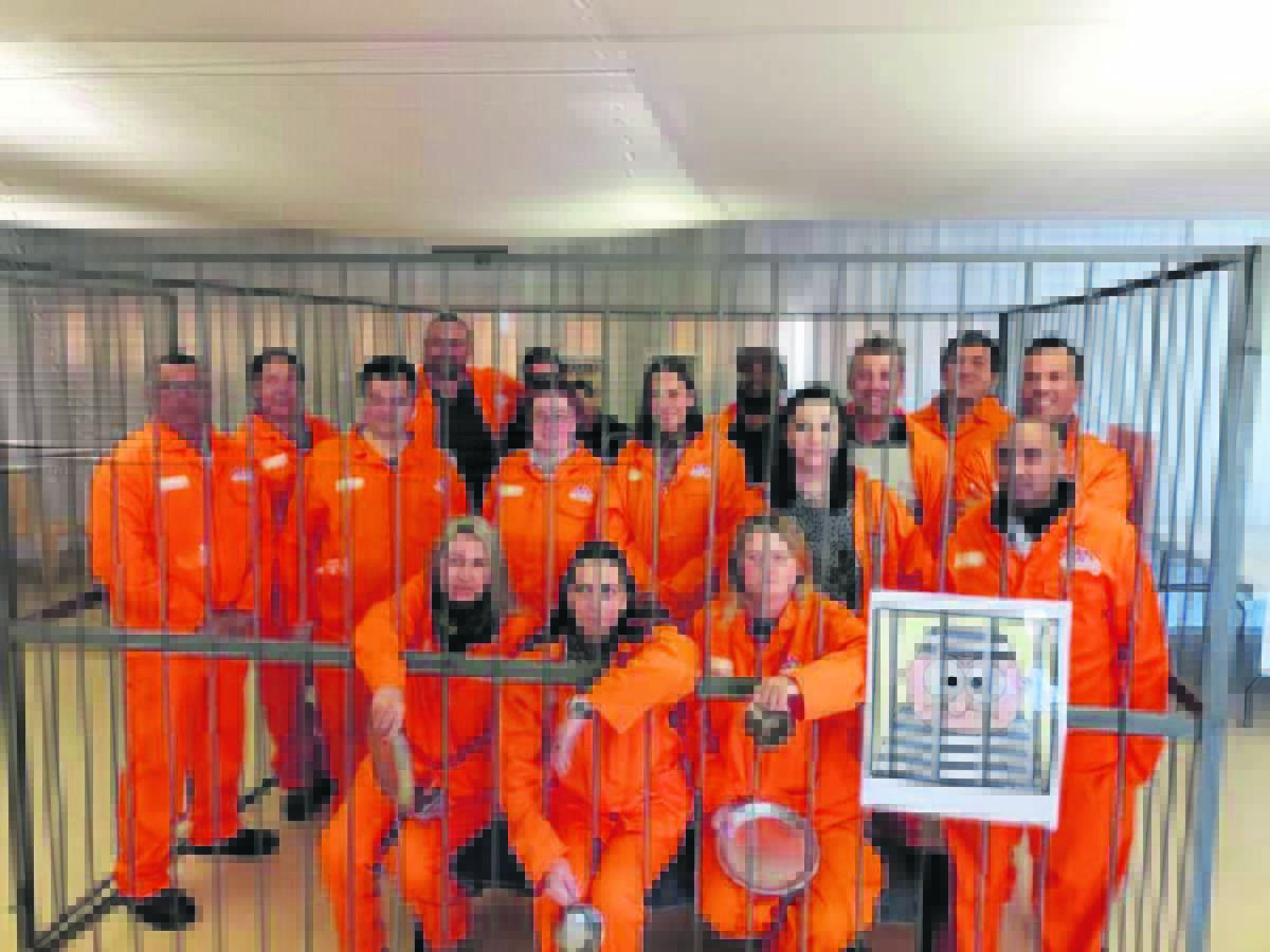 Die 17 deelnemers en ASD se Jailbreak