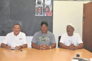 Kom ons praat, sê taxi-base