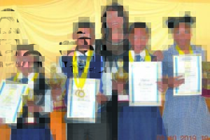 Hoërskool Waveren vereer toppresteerders