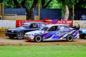 Groot 50ste-fees wag Saterdag by Mega Oval