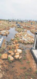 Submerged graves in Zwelethemba irks relatives