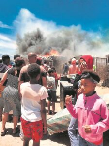 Ma’s verloor alles in brand