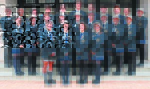 Leiers slaggereed om al die ander Donkies te lei