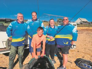 Groot karpe laat hengelaars