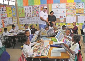 Leerders lees koerant ‘om slim te word’