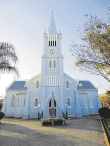 Twis oor kerk se obelisk