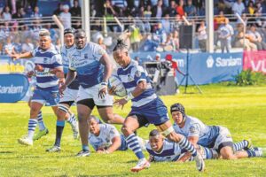 Robertson Town walifiseer vir halfeind