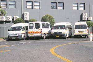 Taxi’s voer skrikbewind oor staanplek in Worcester