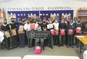 Skool kry geskenkpakkies