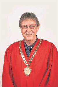 Burgemeester se ampsketting beland ‘by kriminele in KwaZulu-Natal’