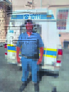 Oplettende polisieman help brandtragedie keer